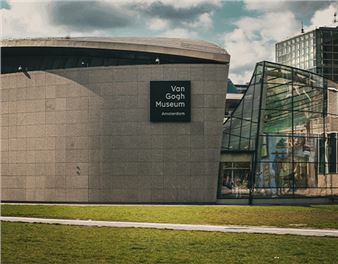 The Art World This Week: Van Gogh Museum Could Close, Raphael Exhibition at The Met, Jeff Koons Returns to Gagosian, and More